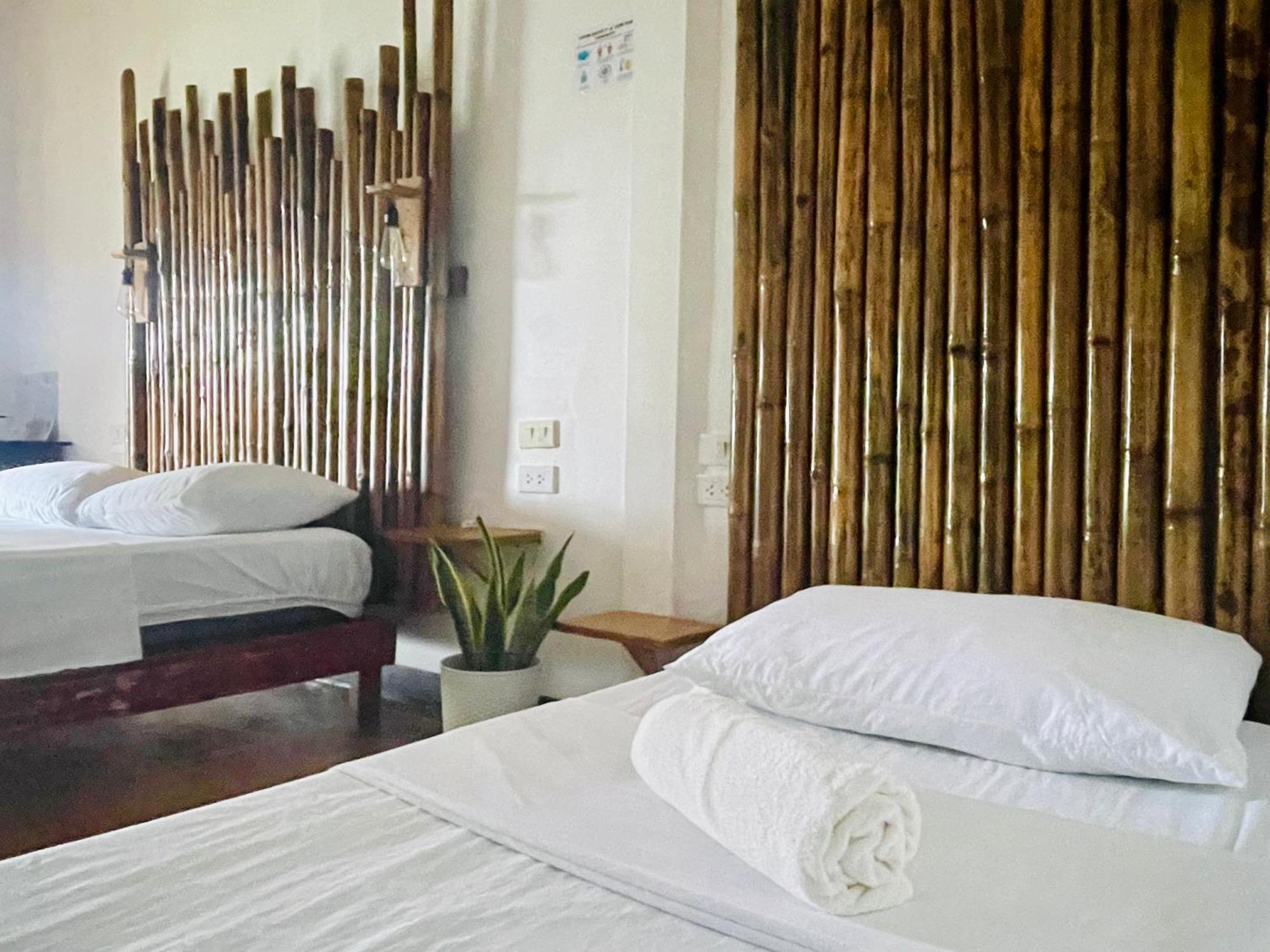 Siargao Sunflower Suites Генерал-Луна Экстерьер фото