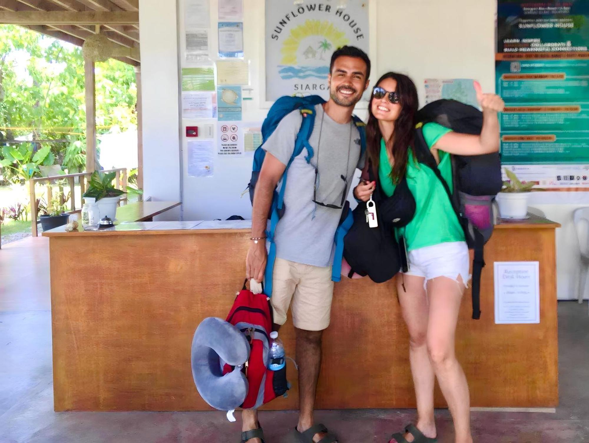 Siargao Sunflower Suites Генерал-Луна Экстерьер фото